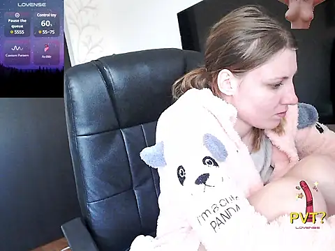 Snapshot of KimySandy chatting on February 6, 2025, 2:26 pm KimySandy online show from February 6, 2025, 2:26 pm