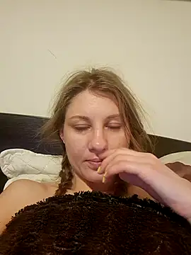 Snapshot of KimySandy chatting on February 10, 2025, 3:24 am KimySandy online show from February 10, 2025, 3:24 am