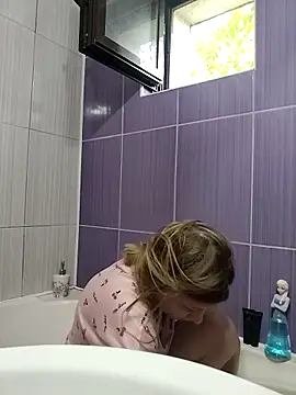 Snapshot of KimySandy chatting on September 15, 2025, 5:51 am KimySandy online show from September 15, 2025, 5:51 am