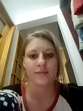 Snapshot of KimySandy chatting on October 7, 2025, 7:44 pm KimySandy online show from October 7, 2025, 7:44 pm