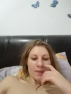 Snapshot of KimySandy chatting on October 9, 2025, 10:41 pm KimySandy online show from October 9, 2025, 10:41 pm