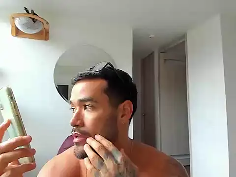 Snapshot of Alexander_Martines chatting on July 15, 2026, 10:48 pm Alexander Martines online show from July 15, 2026, 10:48 pm