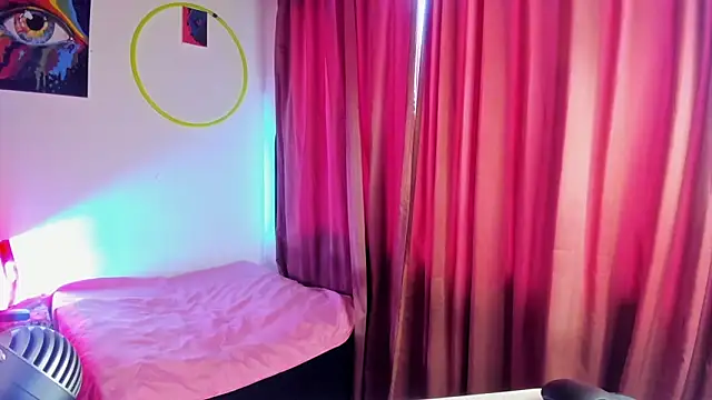 Snapshot of nicole_volkov chatting on December 29, 2024, 10:25 pm nicole volkov online show from December 29, 2024, 10:25 pm