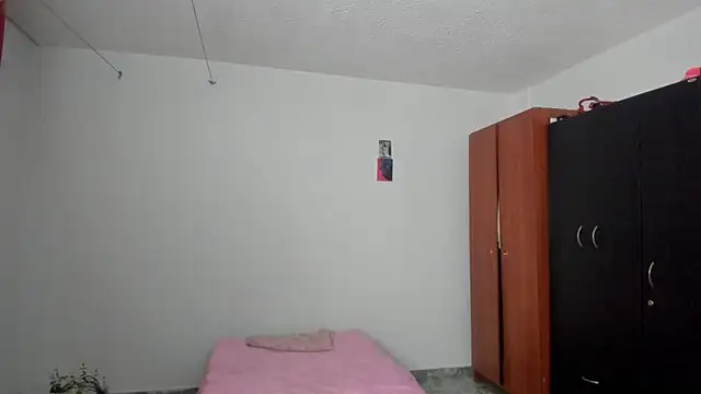 Snapshot of nicole_volkov chatting on March 14, 2025, 1:37 am nicole volkov online show from March 14, 2025, 1:37 am