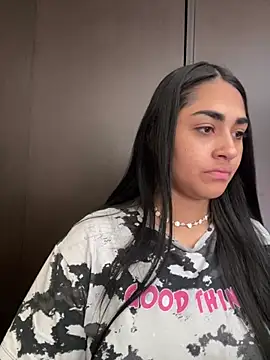 Charlotte cute18 online show from December 13, 2024, 3:21 pm