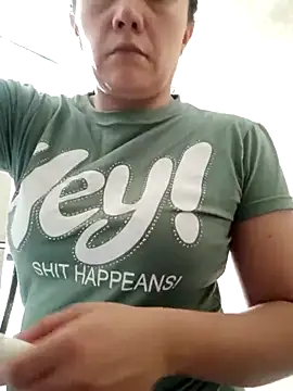 Isabel23zr online show from November 15, 2025, 2:57 pm