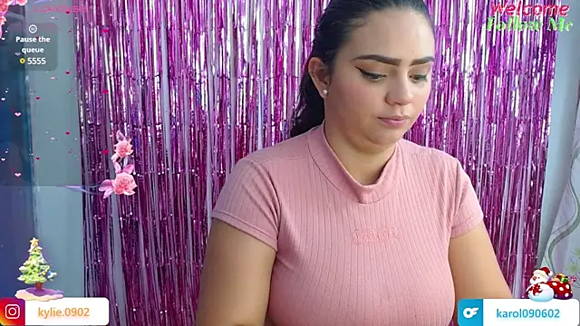 Snapshot of karol_9 chatting on December 21, 2024, 2:30 am karol 9 online show from December 21, 2024, 2:30 am