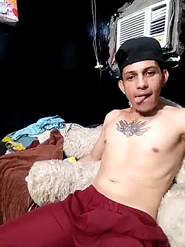 Snapshot of Ale21-345 chatting on February 25, 2026, 4:44 am Ale21-345 online show from February 25, 2026, 4:44 am