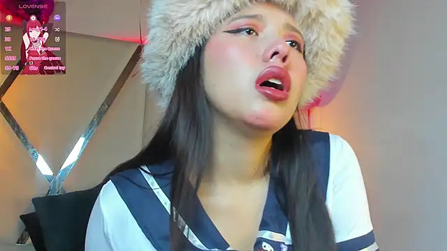 MarielQueenx online show from February 6, 2025, 6:51 am