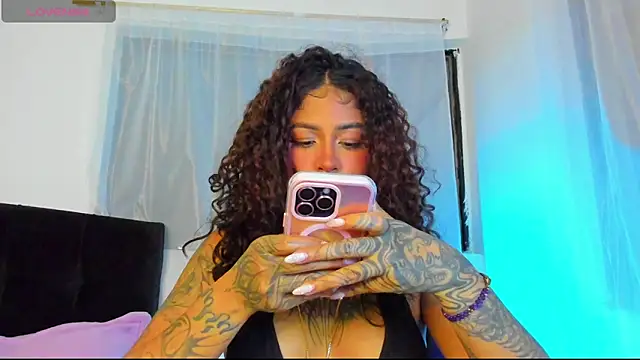 Snapshot of JuliaRose_ks chatting on May 15, 2026, 1:45 am JuliaRose ks online show from May 15, 2026, 1:45 am