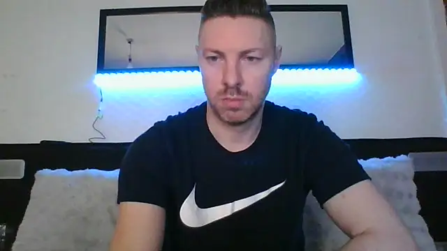 Snapshot of Fit4fun24 chatting on March 5, 2026, 7:21 pm Fit4fun24 online show from March 5, 2026, 7:21 pm