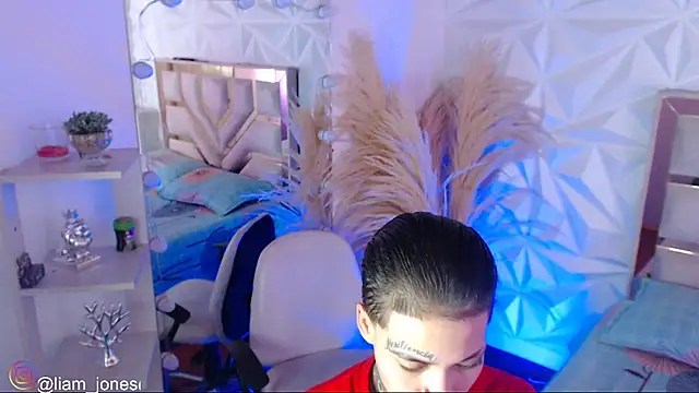 Jonesliam23 online show from March 6, 2026, 7:10 pm