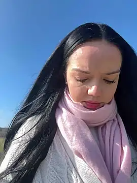 Snapshot of Vanesskaa chatting on March 4, 2026, 12:22 pm Vanesskaa online show from March 4, 2026, 12:22 pm