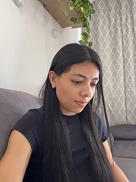 Liissa cute  online show from September 13, 2025, 6:51 pm