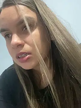 Nathaly00  online show from November 27, 2025, 12:56 am