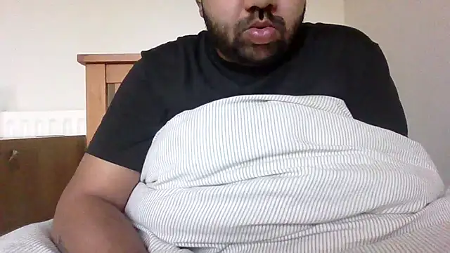 Snapshot of whoreboi98 chatting on April 13, 2026, 5:51 pm whoreboi98 online show from April 13, 2026, 5:51 pm