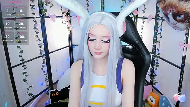 LilithLin online show from November 25, 2025, 11:38 pm