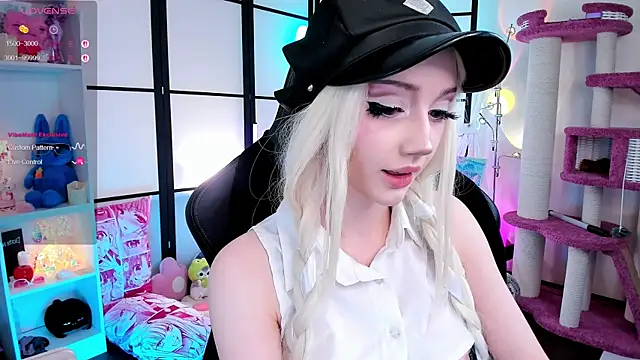 LilithLin online show from April 17, 2026, 7:06 pm