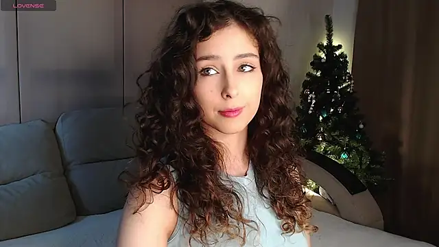 Snapshot of cosmosbaby chatting on December 15, 2024, 1:11 pm cosmosbaby online show from December 15, 2024, 1:11 pm