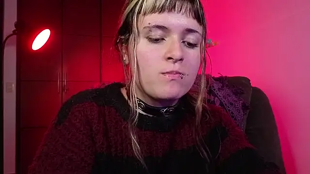 NEXT DOOR GIRL  online show from February 5, 2026, 12:15 am