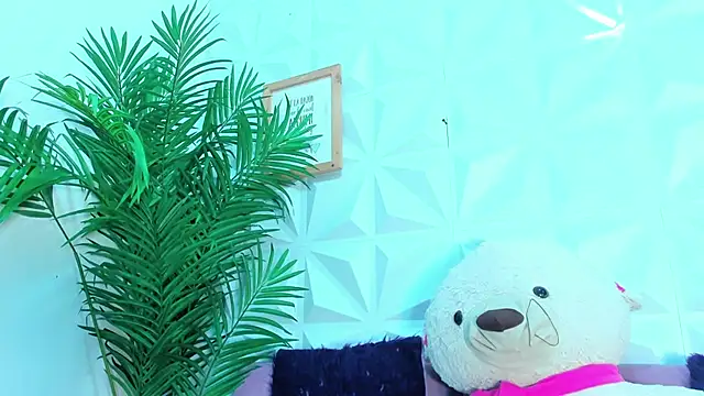 Briyit Doll online show from October 1, 2025, 9:32 pm