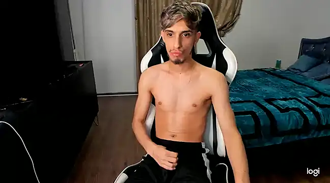 Snapshot of se6model chatting on December 1, 2024, 5:02 pm se6model online show from December 1, 2024, 5:02 pm