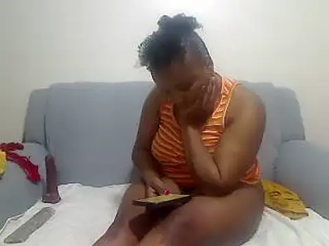 browndolly12 online show from December 5, 2024, 7:06 pm