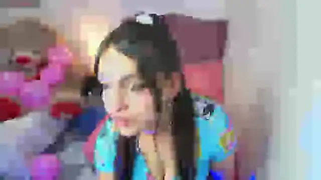 sofiasex99 online show from May 22, 2026, 7:52 pm