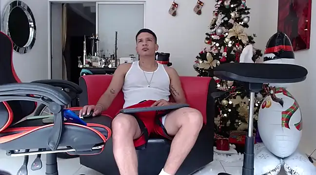 Snapshot of damiam_fiery chatting on December 3, 2024, 5:12 pm damiam fiery online show from December 3, 2024, 5:12 pm