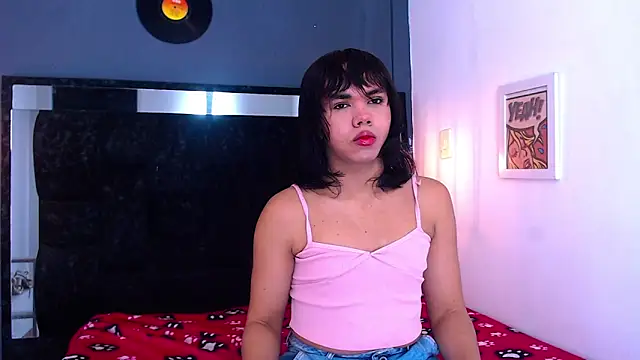 AndreaGil  online show from February 11, 2026, 12:43 pm