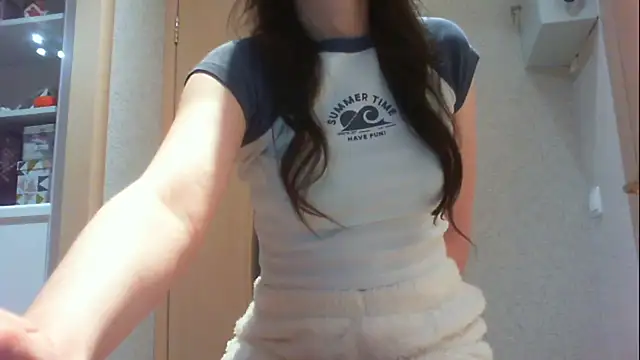 Snapshot of khu_yam chatting on December 8, 2024, 8:58 pm khu yam online show from December 8, 2024, 8:58 pm