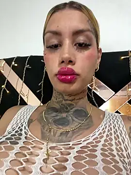 Zaratattoox online show from October 7, 2025, 6:43 am