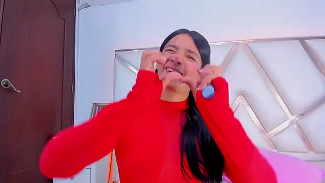 Snapshot of DashaFoxxx chatting on October 1, 2025, 12:44 pm DashaFoxxx online show from October 1, 2025, 12:44 pm