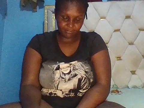 Snapshot of Kichuna_ chatting on December 19, 2025, 9:55 pm Kichuna online show from December 19, 2025, 9:55 pm