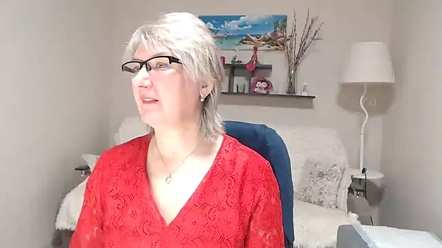 FleurMays online show from February 3, 2026, 6:51 am