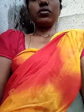 Snapshot of Gautami-telugu chatting on October 5, 2025, 8:12 am Gautami-telugu online show from October 5, 2025, 8:12 am