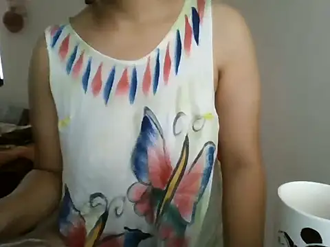 MakeMeCumAhh online show from April 13, 2026, 6:41 am