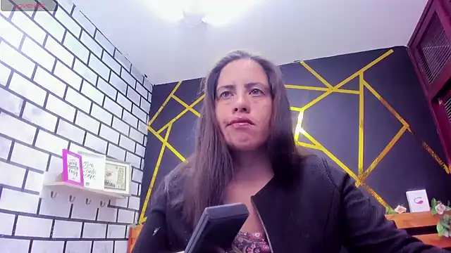 kathina giraldo online show from January 15, 2025, 12:36 pm