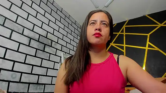 kathina giraldo online show from October 21, 2025, 12:50 pm