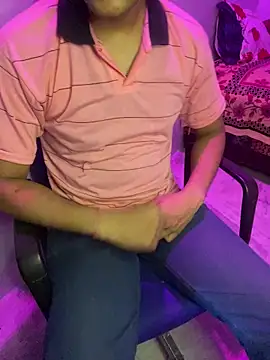 Vampiredaddy  online show from November 1, 2025, 3:25 pm