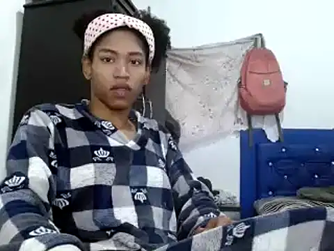 Snapshot of miriam775 chatting on December 2, 2024, 11:23 am miriam775 online show from December 2, 2024, 11:23 am