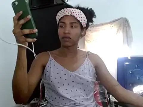 Snapshot of miriam775 chatting on December 12, 2024, 7:15 pm miriam775 online show from December 12, 2024, 7:15 pm