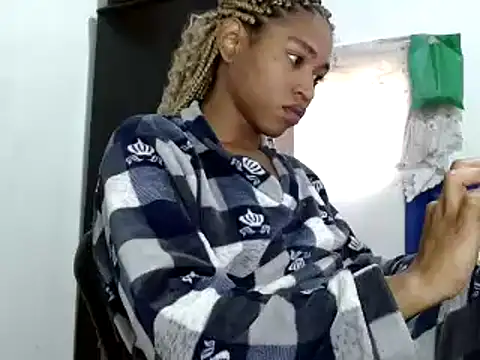 Snapshot of miriam775 chatting on January 3, 2025, 3:55 pm miriam775 online show from January 3, 2025, 3:55 pm