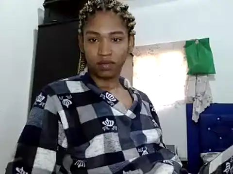 Snapshot of miriam775 chatting on January 7, 2025, 3:44 pm miriam775 online show from January 7, 2025, 3:44 pm