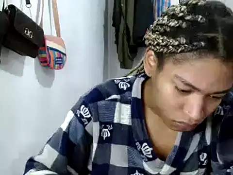 Snapshot of miriam775 chatting on February 22, 2025, 1:02 pm miriam775 online show from February 22, 2025, 1:02 pm