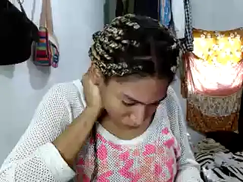 Snapshot of miriam775 chatting on February 27, 2025, 2:54 pm miriam775 online show from February 27, 2025, 2:54 pm