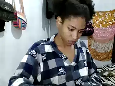 Snapshot of miriam775 chatting on March 13, 2025, 11:19 am miriam775 online show from March 13, 2025, 11:19 am