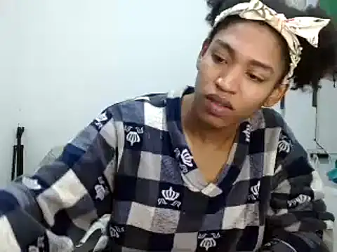 Snapshot of miriam775 chatting on September 9, 2025, 3:28 am miriam775 online show from September 9, 2025, 3:28 am