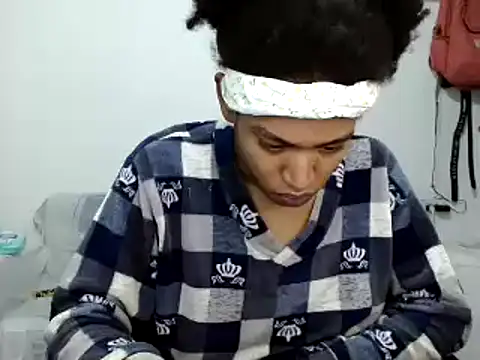 Snapshot of miriam775 chatting on October 21, 2025, 11:00 am miriam775 online show from October 21, 2025, 11:00 am