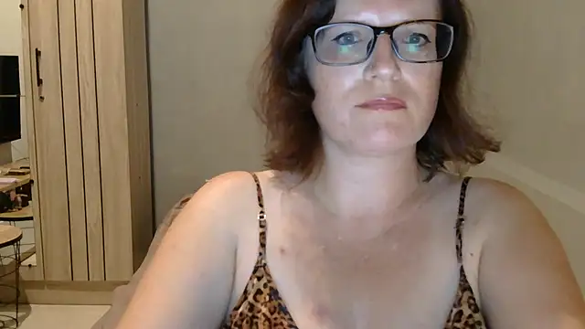 CrimsonMistress online show from September 13, 2025, 10:09 pm